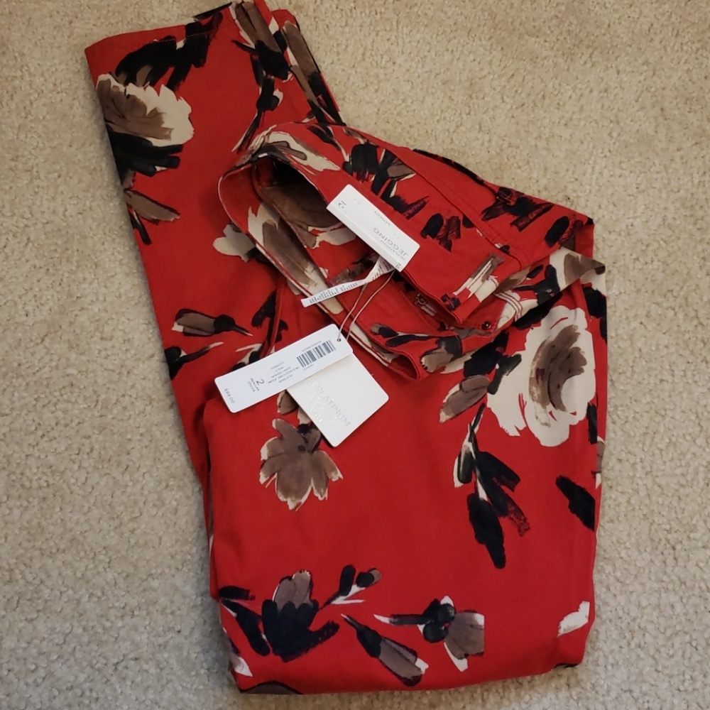Chicos Platinum Legging NWT